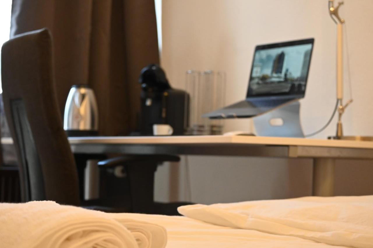 Private Room With Free Parking コブレンツ エクステリア 写真